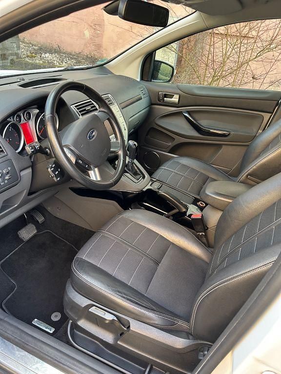 Gebraucht Ford Kuga Titanium 163 PS (119 kW) 2011 Schwarz SUV