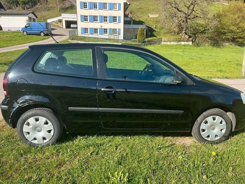 Second-hand VW Polo Trendline 60 CP (44 kW) 2008 Negru Hatchback