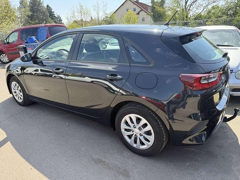 Gebraucht Kia Ceed Attract 101 PS (74 kW) 2020 Schwarz Kleinwagen