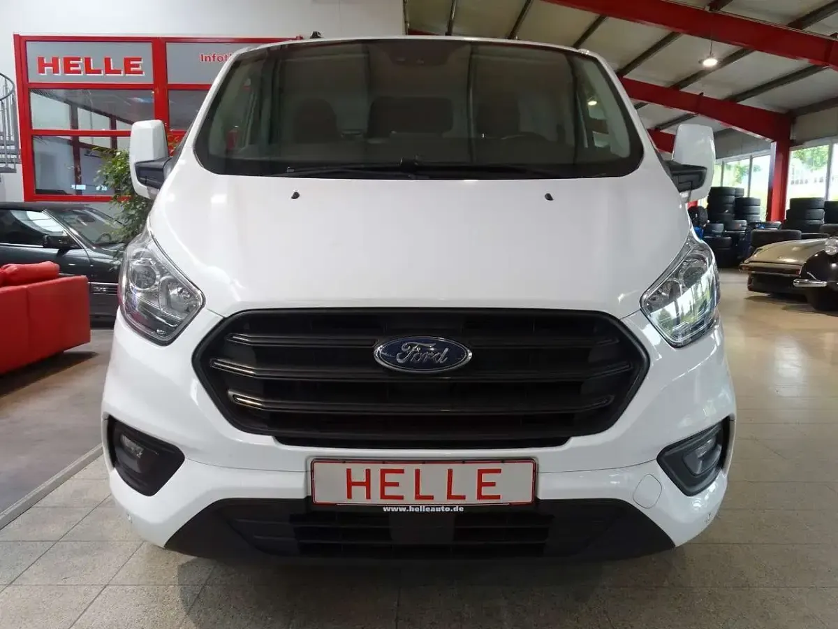 Gebraucht Ford Transit Custom Trend 131 PS (96 kW) 2020 Weiß Van / Kleinbus