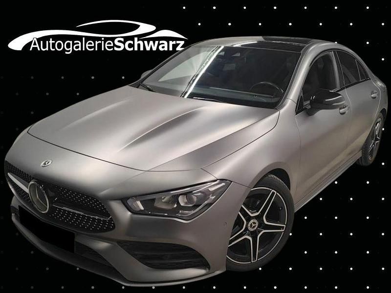 Designo mountaingrau magno mat Gebraucht 2021 Mercedes CLA180 AMG Limousine | 31.790 € - Bild 1/3