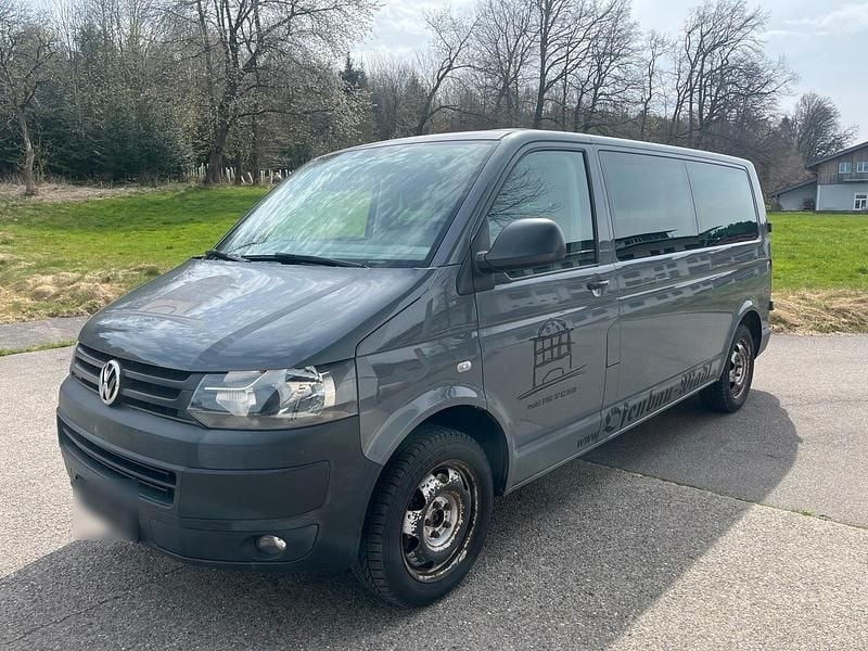 Gebraucht VW T5 179 PS (131 kW) 2013 Grau Van