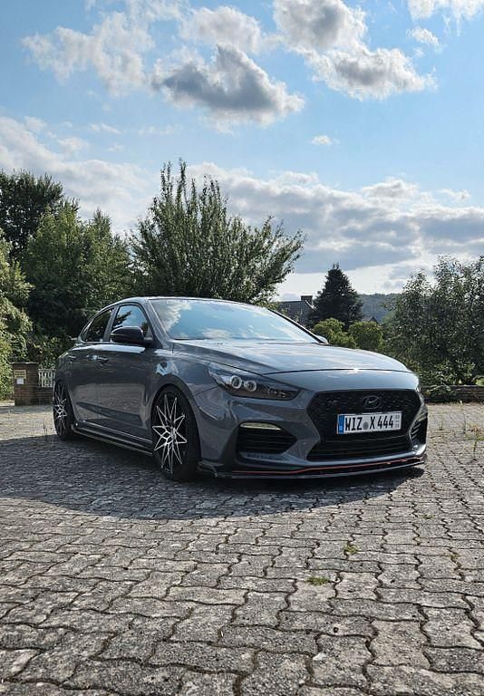 Grau Gebraucht 2020 Hyundai i30 N Performance Limousine | 22.999 € (Guter Preis) - Bild 1/4