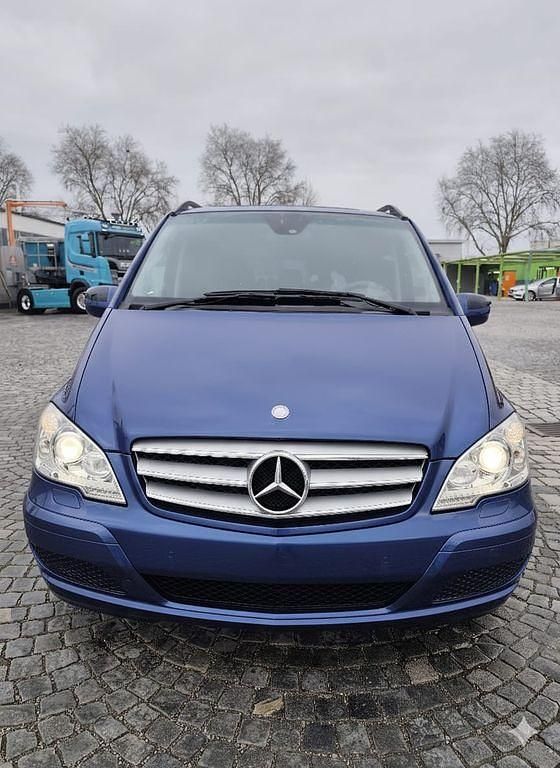 Gebraucht Mercedes Viano Edition 224 PS (164 kW) 2012 Blau Van / Kleinbus