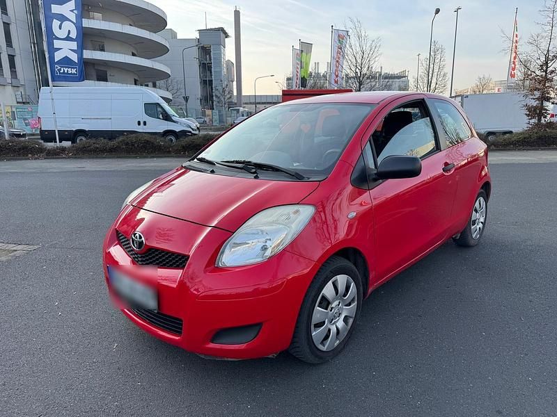 Rot Gebraucht 2010 Toyota Yaris Kleinwagen | 1.150 € (Guter Preis) - Bild 1/4