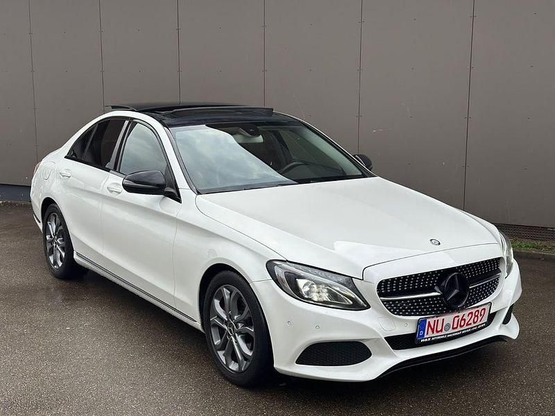 Gebraucht Mercedes C220 Avantgarde 170 PS (125 kW) 2016 Weiß Limousine