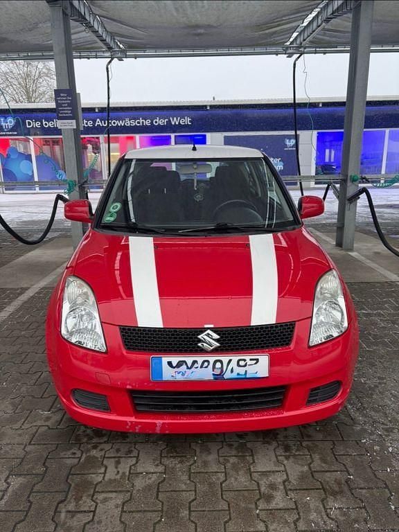 Rot Gebraucht 2006 Suzuki Swift Limousine | 4.450 € (Etwas zu teuer) - Bild 1/4