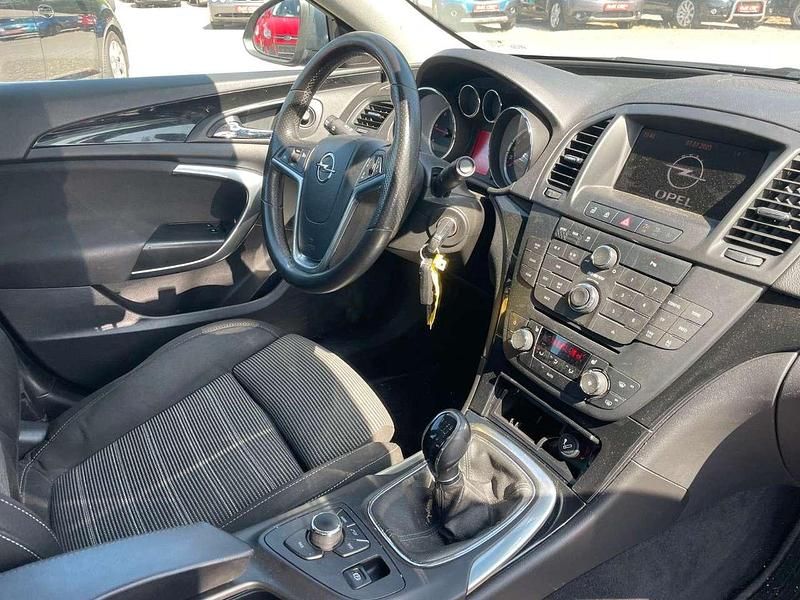 Gebraucht Opel Insignia Sport 160 PS (117 kW) 2010 Grau Limousine