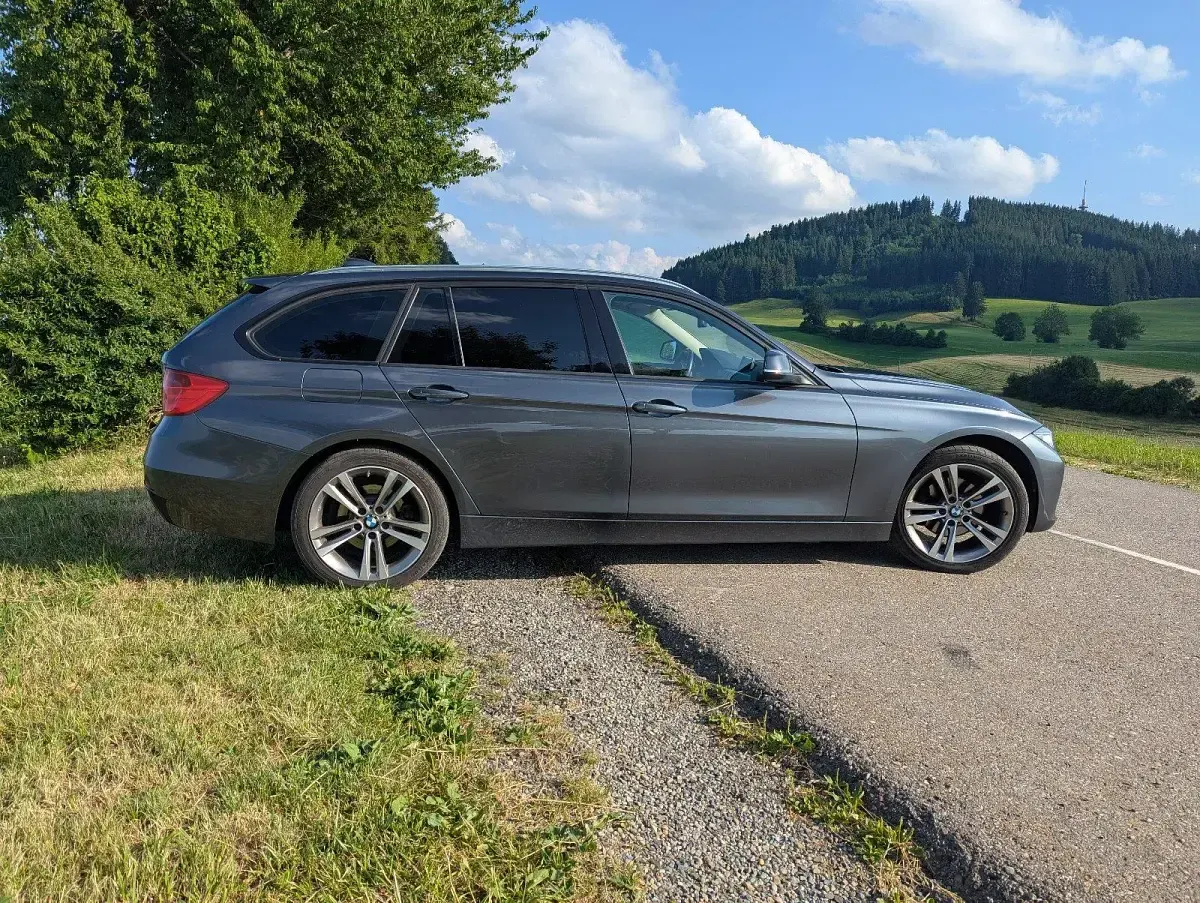 Gebraucht BMW 320 184 PS (135 kW) 2014 Grau Kombi