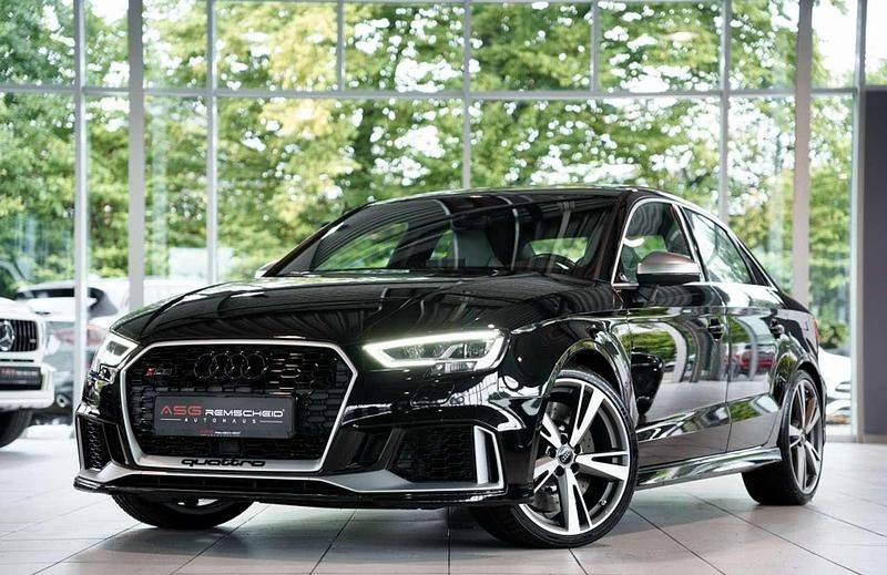 Schwarz Gebraucht 2017 Audi RS3 Sport Kleinwagen | 44.800 € (Fairer Preis) - Bild 1/3