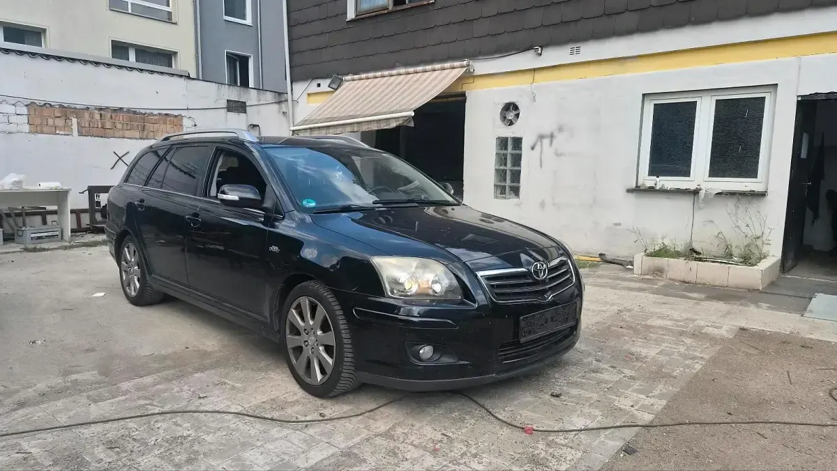 Gebraucht Toyota Avensis 177 PS (130 kW) 2006 Schwarz Kombi