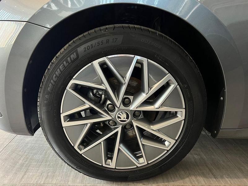 Gebraucht Skoda Octavia 150 PS (110 kW) 2023 Grau Limousine