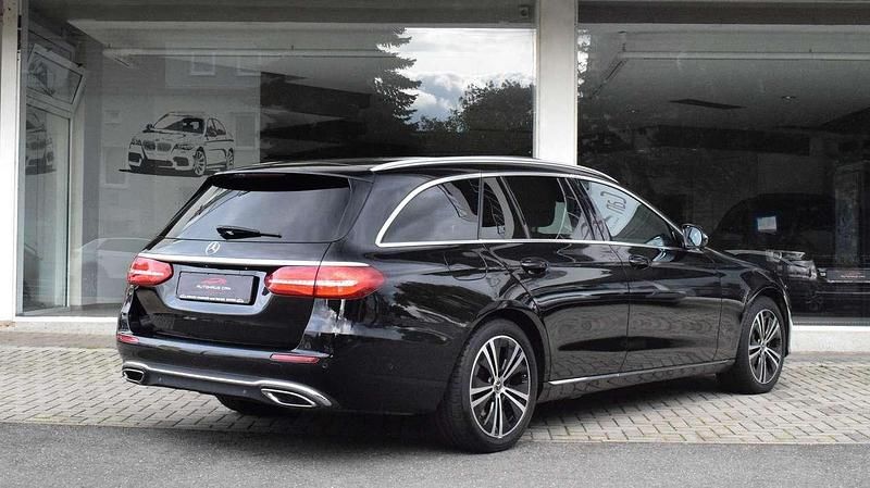 Gebraucht Mercedes E400 340 PS (250 kW) 2018 Obsidianschwarz Kombi