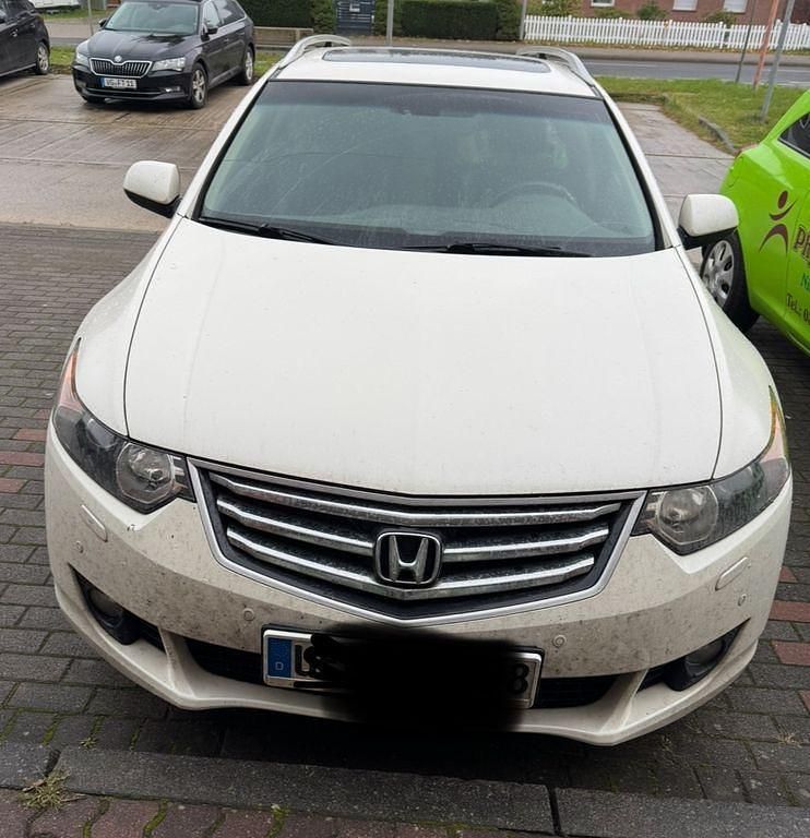 Weiß Gebraucht 2009 Honda Accord Executive Kombi | 3.500 € (Superpreis) - Bild 1/4
