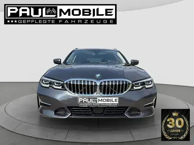 Gebraucht BMW 330 Luxury Line 258 PS (189 kW) 2022 Mineralgrau metallic Kombi