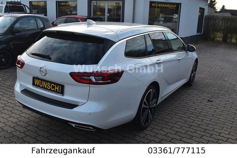 Gebraucht Opel Insignia Dynamic 170 PS (125 kW) 2017 Weiß Kombi
