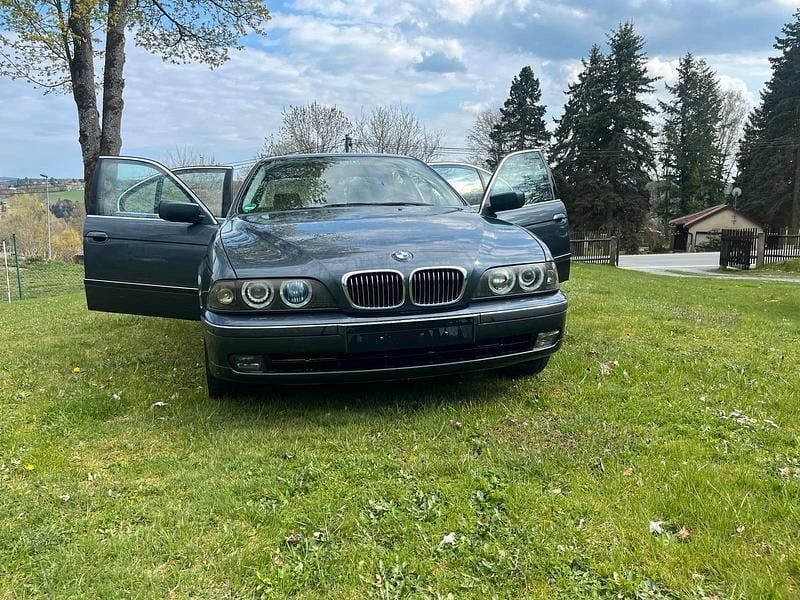 Usado BMW 2000 150 HP (110 kW) 2000 Sedan