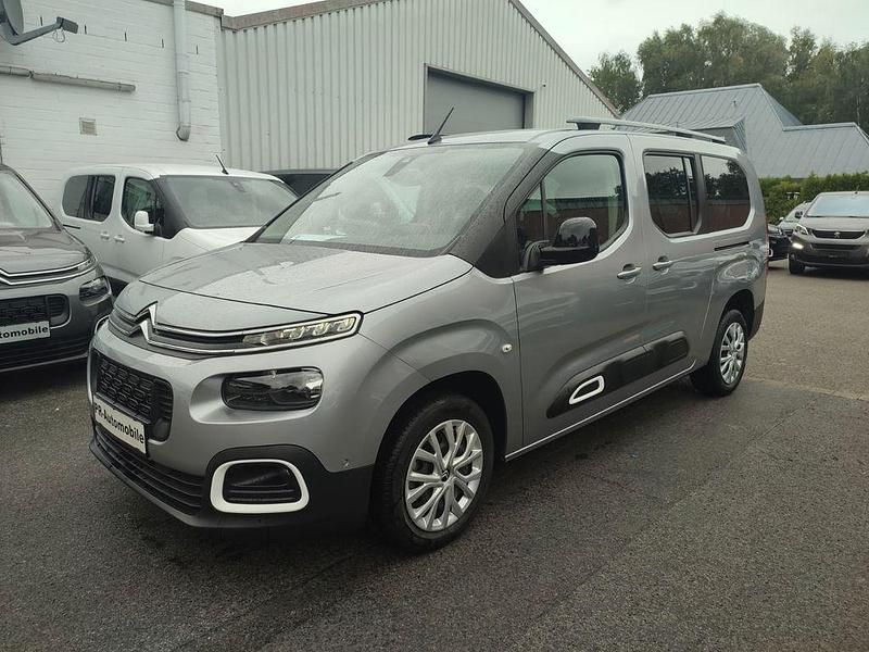 Grau Gebraucht 2023 Citroën Berlingo PureTech Van / Kleinbus | 29.999 € (Teuer) - Bild 1/4