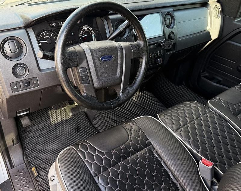 Gebraucht Ford F-150 306 PS (225 kW) 2011 Silber Pickup