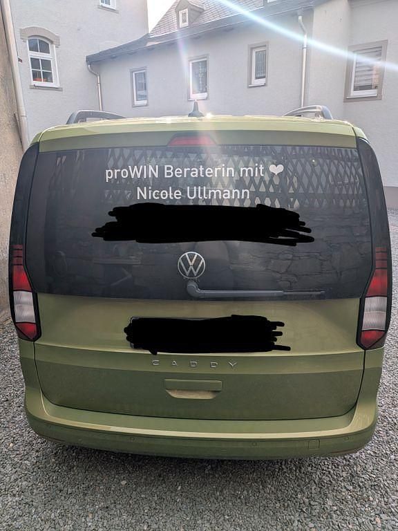 Gebraucht VW Caddy Dark Label 114 PS (83 kW) 2022 Grün Van / Kleinbus