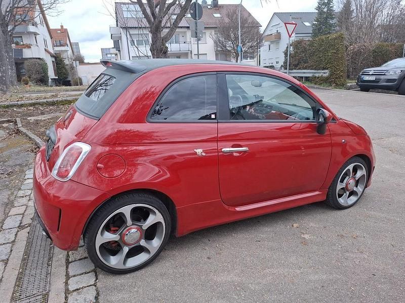 Usado Abarth 500C 140 HP (102 kW) 2012 Vermelho Cabrios