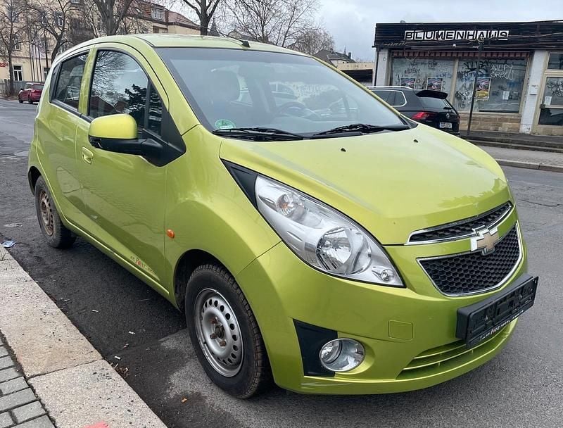Gebraucht Chevrolet Spark 68 PS (50 kW) 2010 Grün Kleinwagen