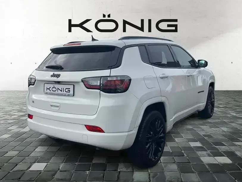 Gebraucht Jeep Compass Altitude 131 PS (96 kW) 2024 Alpineweiß SUV