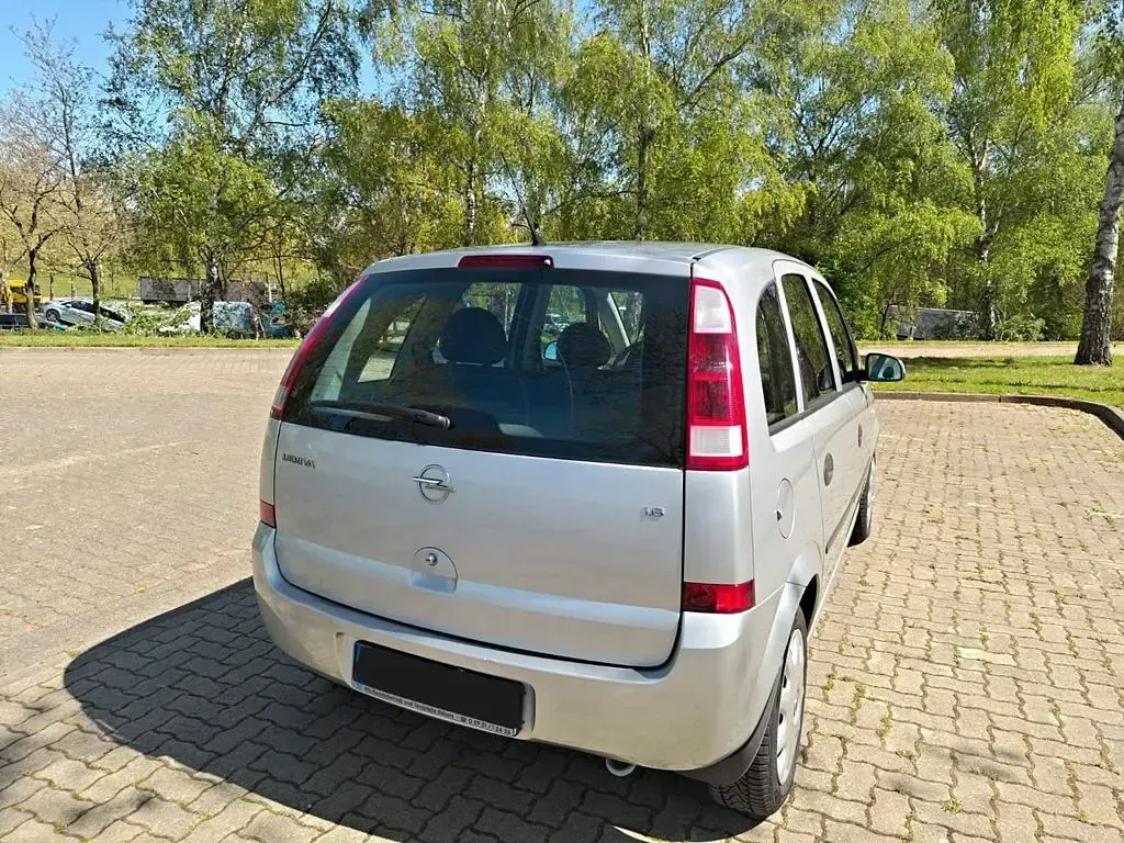 Gebraucht Opel Meriva 101 PS (74 kW) 2004 Silber Van / Kleinbus