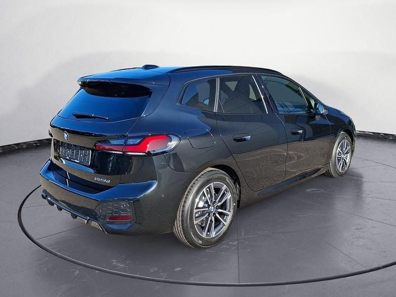 Neu BMW 223 Active Tourer 211 PS (155 kW) 2026 Schwarz Van / Kleinbus