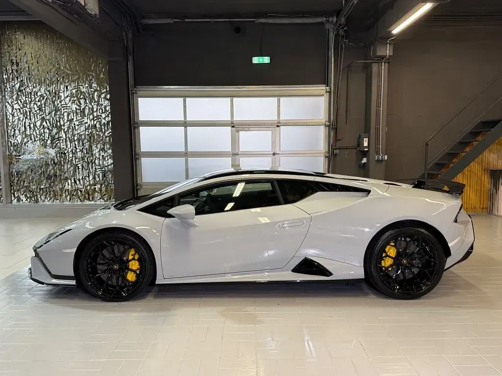 Gebraucht Lamborghini Huracán 640 PS (470 kW) 2024 Grau Coupé
