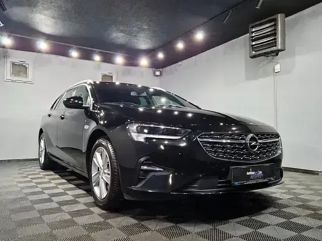 Gebraucht Opel Insignia 122 PS (89 kW) 2023 Schwarz Kombi
