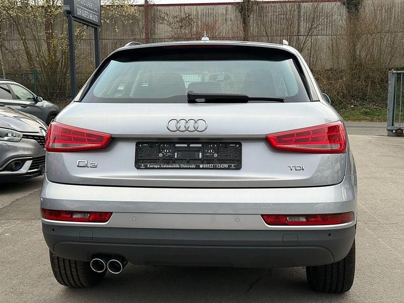 Gebraucht Audi Q3 Basis 150 PS (110 kW) 2015 Silber SUV
