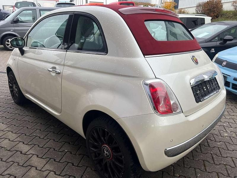 Gebraucht Fiat 500 Lounge 101 PS (74 kW) 2009 Funk white Cabrio