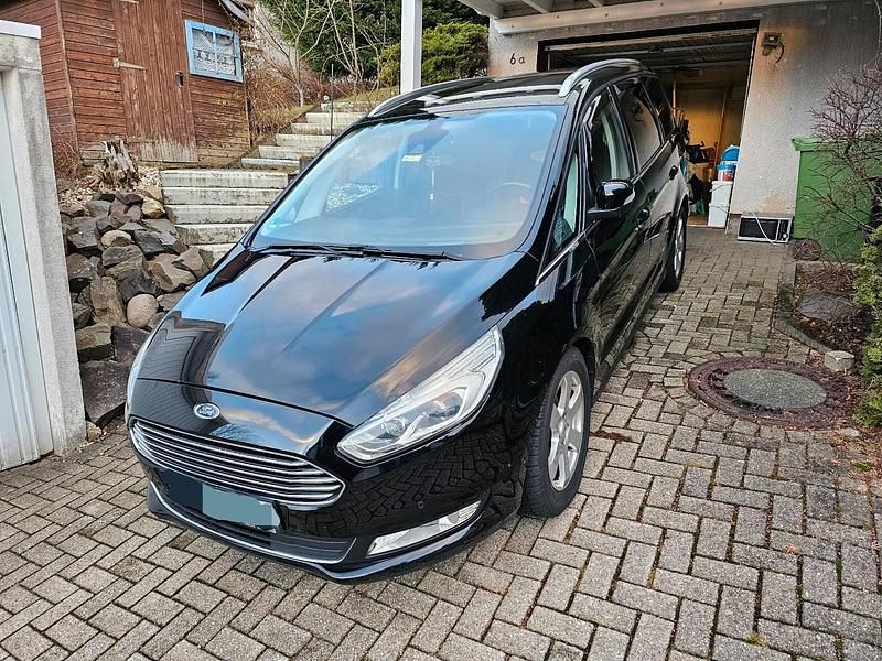 Gebraucht Ford Galaxy Titanium 180 PS (132 kW) 2016 Schwarz Van / Kleinbus