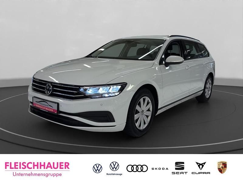 Blau Gebraucht 2022 VW Passat Business Kombi | 23.480 € (Fairer Preis) - Bild 1/4