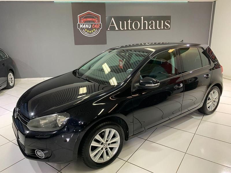 Gebraucht VW Golf VI Team 105 PS (77 kW) 2010 Schwarz Kleinwagen