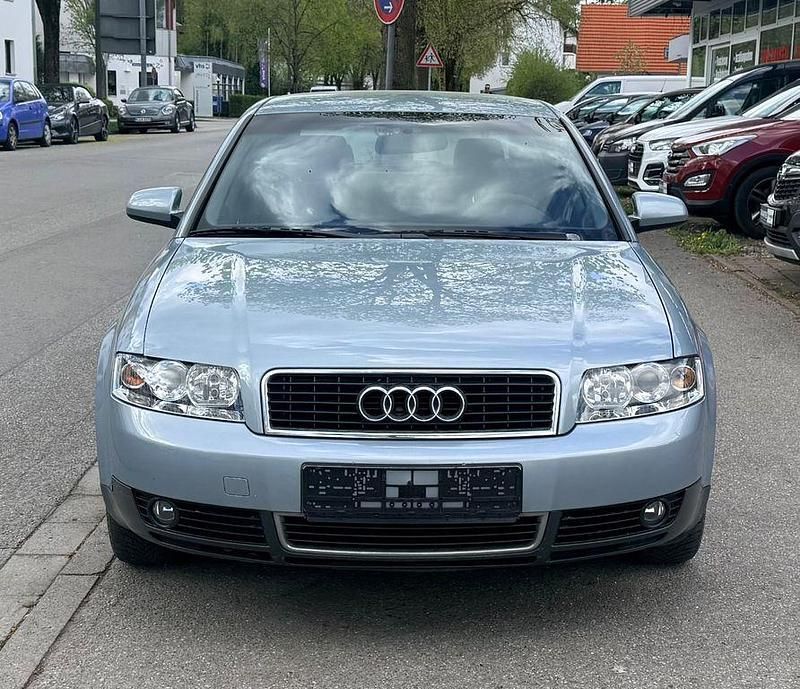 Gebraucht Audi A4 131 PS (96 kW) 2001 Blau Limousine
