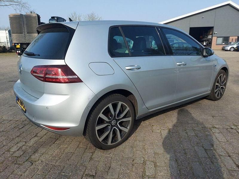 Gebraucht VW Golf VII GTE 150 PS (110 kW) 2015 Grau Limousine