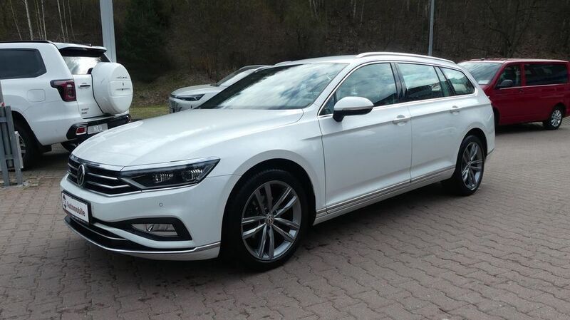 Weiß Gebraucht 2020 VW Passat Limousine | 19.990 € (Guter Preis) - Bild 1/4