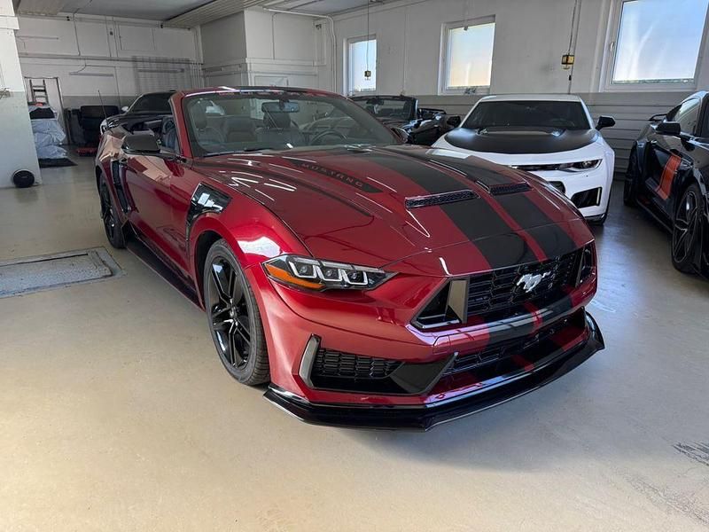 Rot Gebraucht 2018 Ford Mustang Cabrio | 31.991 € (Etwas zu teuer) - Bild 1/4