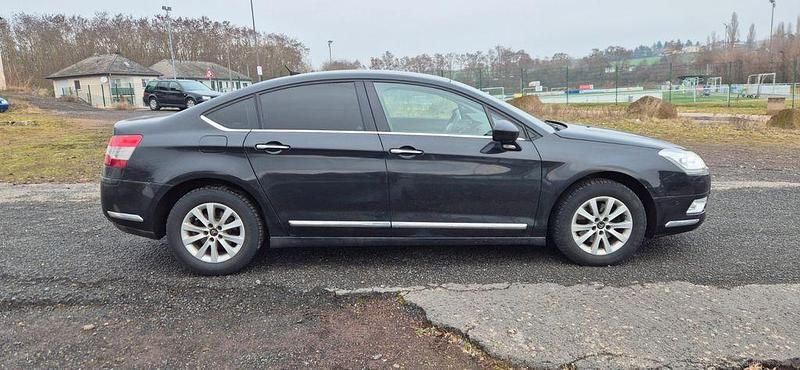 Gebraucht Citroën C5 114 PS (83 kW) 2013 Schwarz Limousine