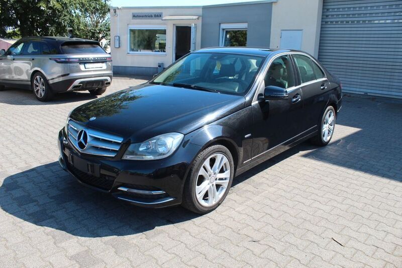 Schwarz Gebraucht 2011 Mercedes C180 Limousine | 5.490 € (Fairer Preis) - Bild 1/4