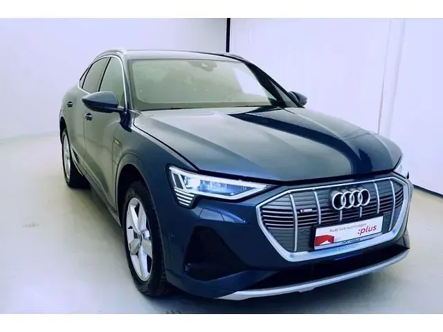 Gebraucht Audi e-tron Sportback S-Line 230 kW (313 PS) 2022 Plasmablau metallic SUV