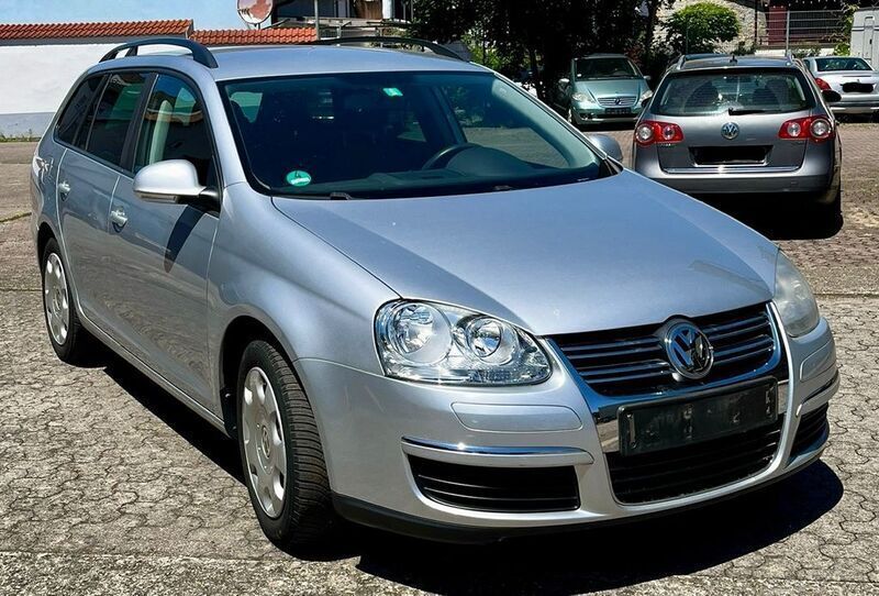 Silber Gebraucht 2007 VW Golf V Trendline Kombi | 2.800 € (Guter Preis) - Bild 1/4