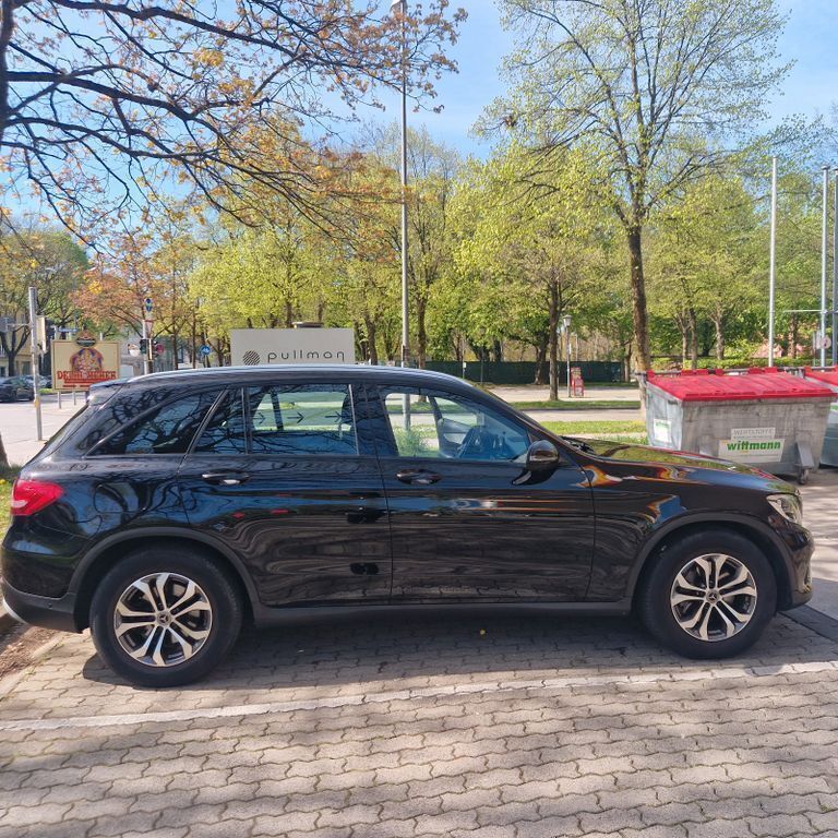 Gebraucht Mercedes GLC220 170 PS (125 kW) 2017 Schwarz SUV