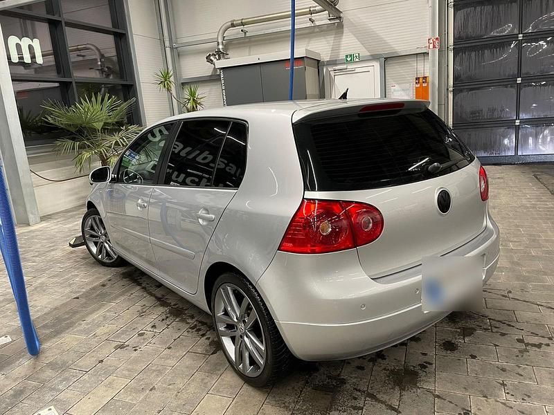 Gebraucht VW Golf V Comfortline 102 PS (75 kW) 2007 Grau Kleinwagen