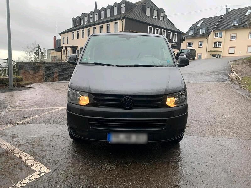 Gebraucht VW T6 140 PS (102 kW) 2015 Grau Van