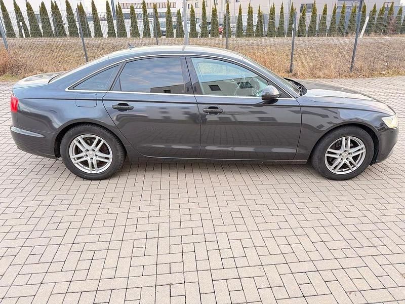 Gebraucht Audi A6 205 PS (150 kW) 2011 Grau Limousine
