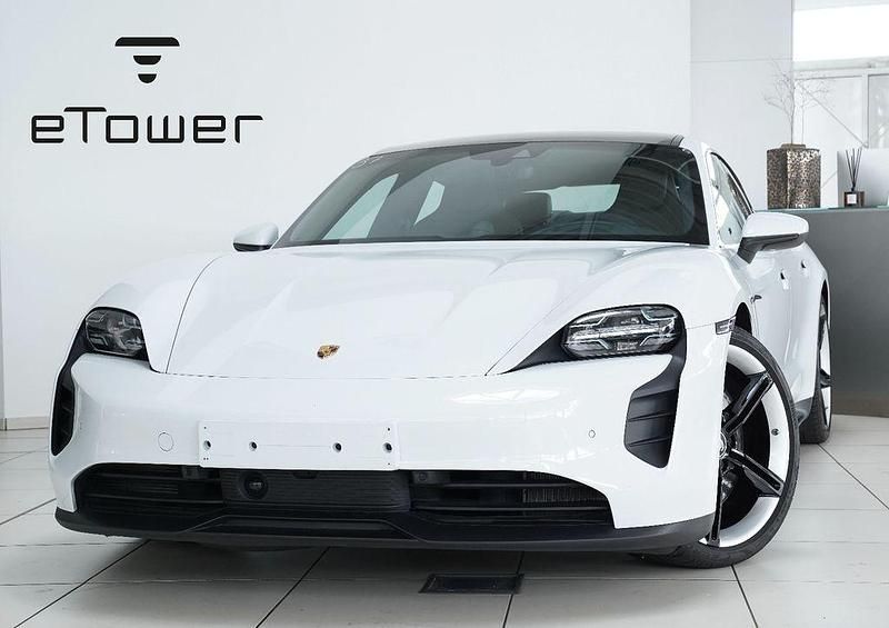 Weiß Gebraucht 2021 Porsche Taycan 4S Chrono Limousine | 64.990 € (Fairer Preis) - Bild 1/4