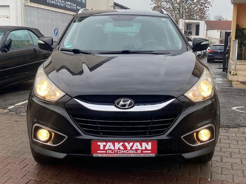 Gebraucht Hyundai ix35 Comfort 136 PS (100 kW) 2011 Schwarz SUV